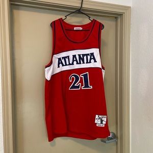 Old school Atlanta hawks Dominique Wilkins jersey